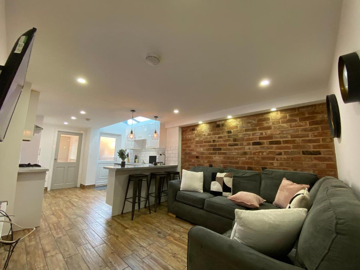 Nice Living Serviced Accommodations 2 Coventry Extérieur photo